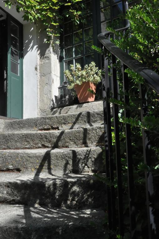 La Demeure Bed & Breakfast Eyguières Екстериор снимка