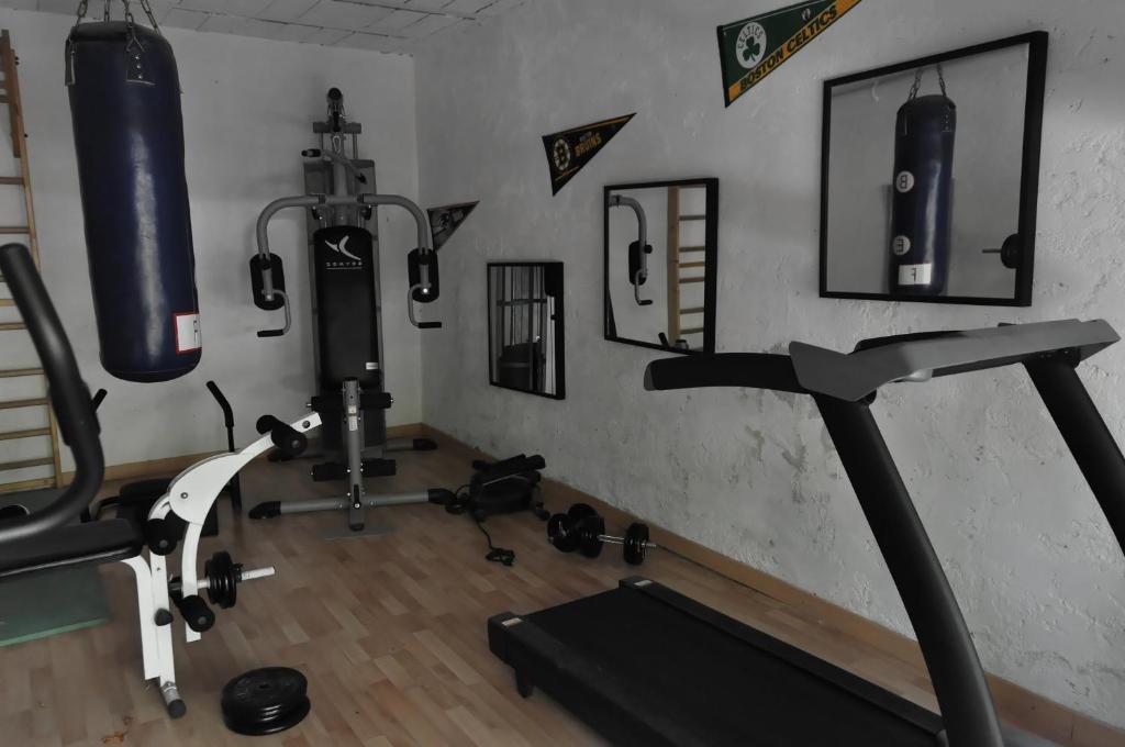 La Demeure Bed & Breakfast Eyguières Екстериор снимка